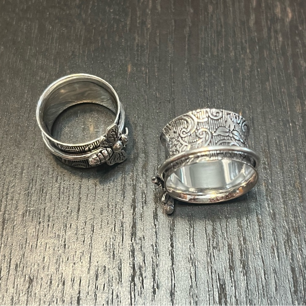 Bumble Bee Spinner Ring - Picture 2 of 3